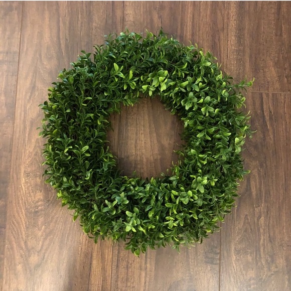 NEW. Hearth & Hand. 15” Boxwood. Wreath.